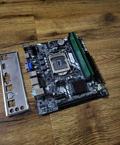 Материнская плата H61 / socket 1155