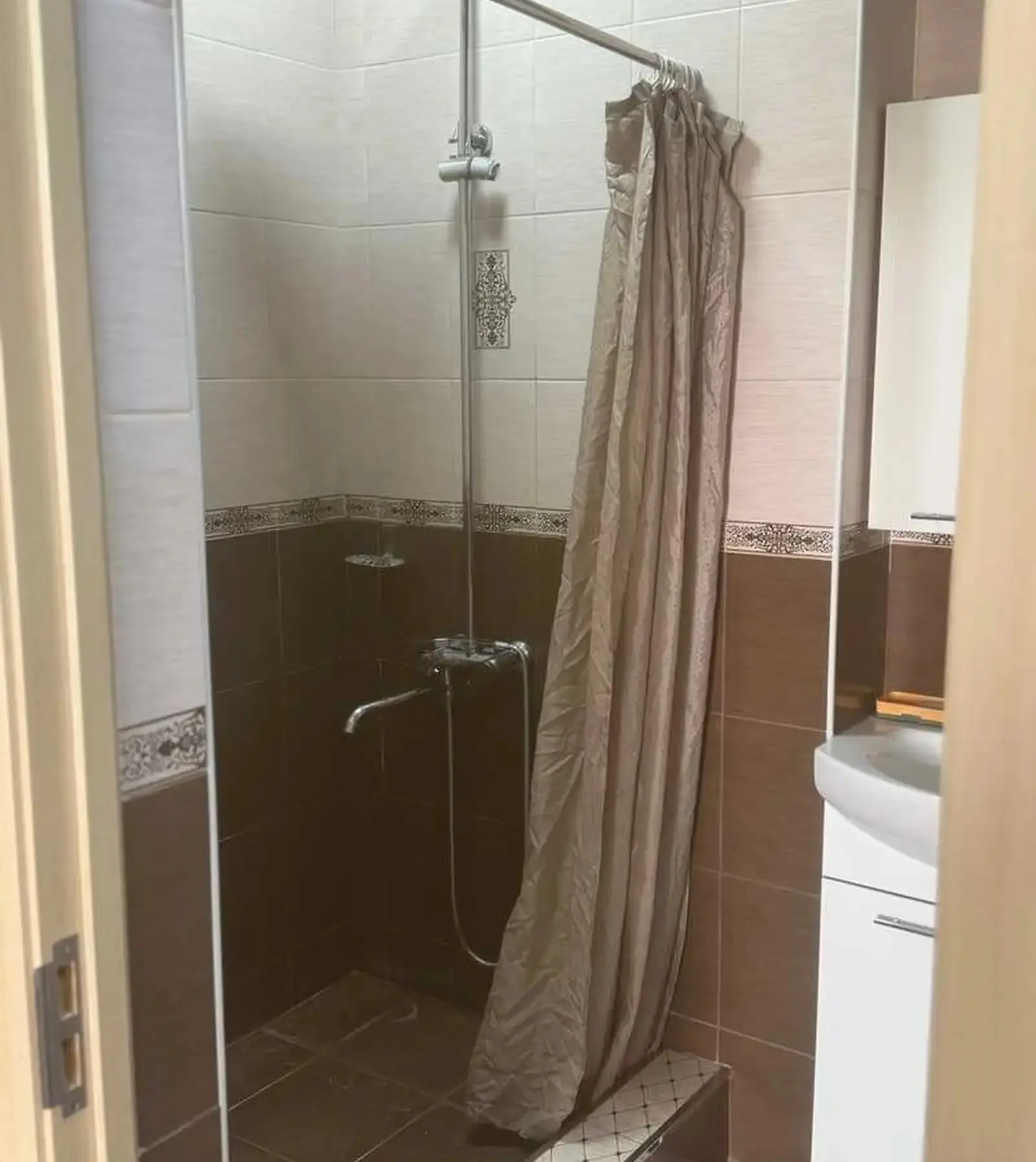 2-комн. квартира, 8 этаж, 65м², Сино — миниатюра 3