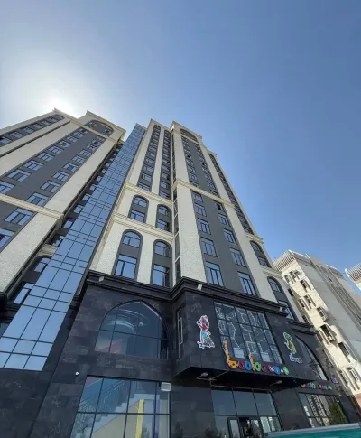 3-комн. квартира, 8 этаж, 88 м², Фирдавси — миниатюра 2