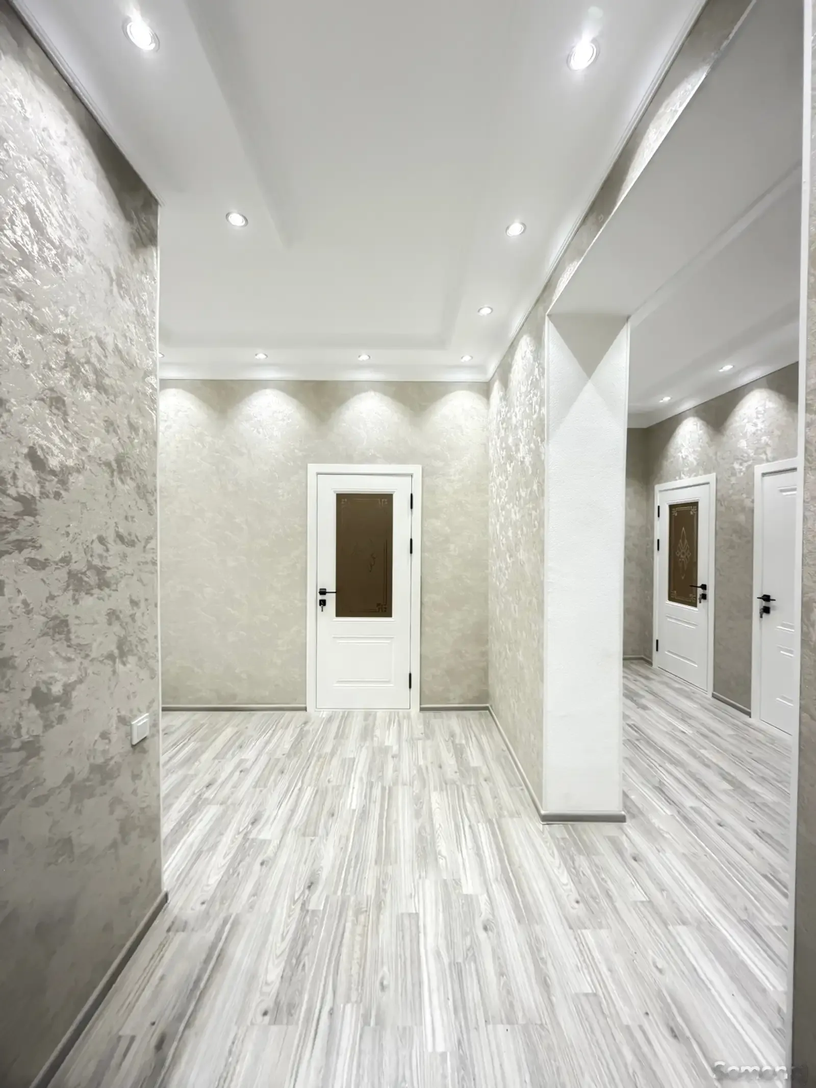 3-комн. квартира, 4 этаж, 89 м², 13 мкр — миниатюра 2