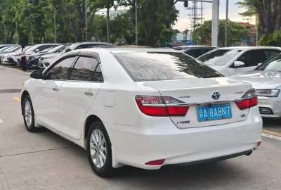 Toyota Camry, 2016
