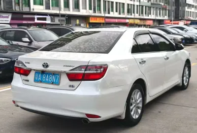 Toyota Camry, 2016