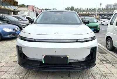Leapmotor B10, 2025