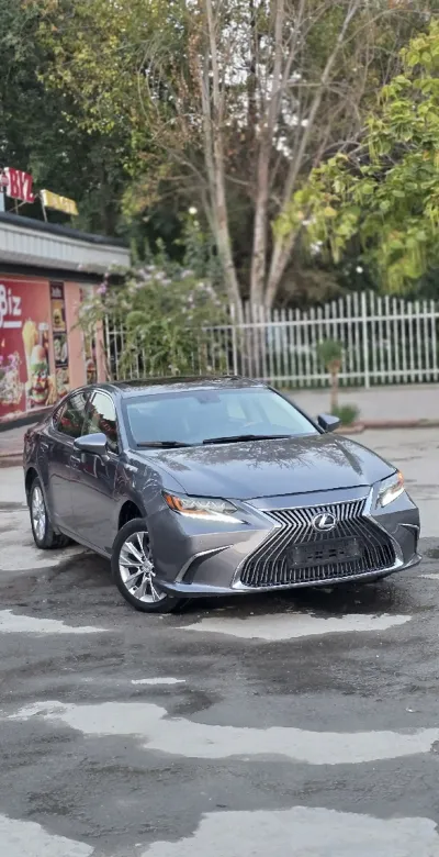 Lexus ES series, 2014