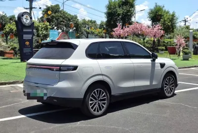 Leapmotor B10, 2025