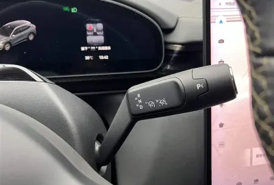 Zeekr 7X, 2025